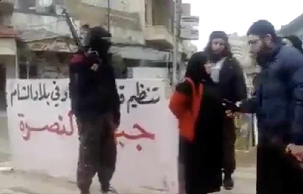 لقطة من الفيديو الأول